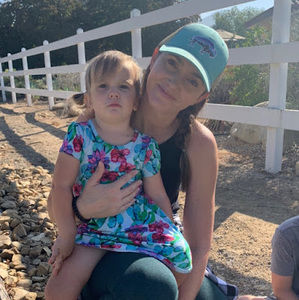 Meet your Posher, Caitlin